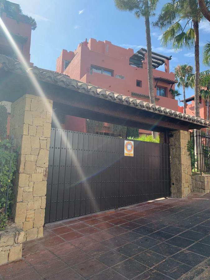 Beachside Apartment in Marbella Exterior foto