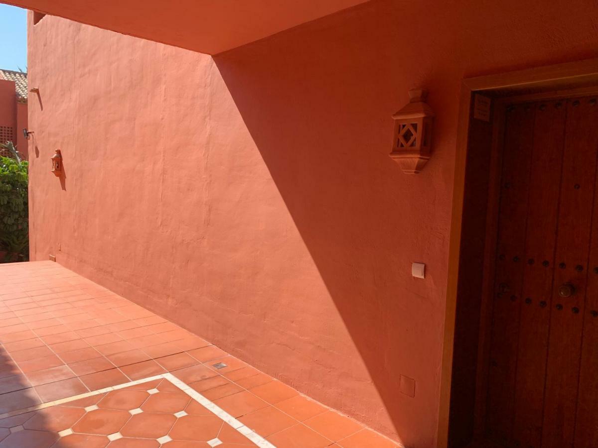 Beachside Apartment in Marbella Exterior foto