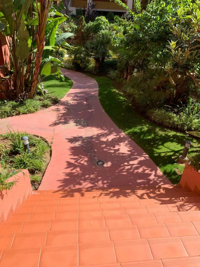 Beachside Apartment in Marbella Exterior foto