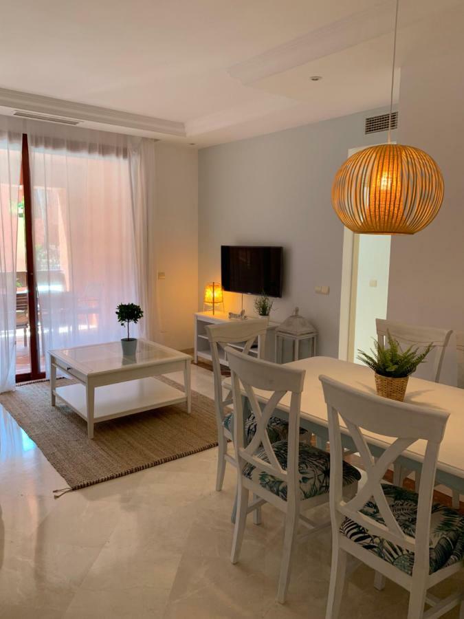 Beachside Apartment in Marbella Exterior foto