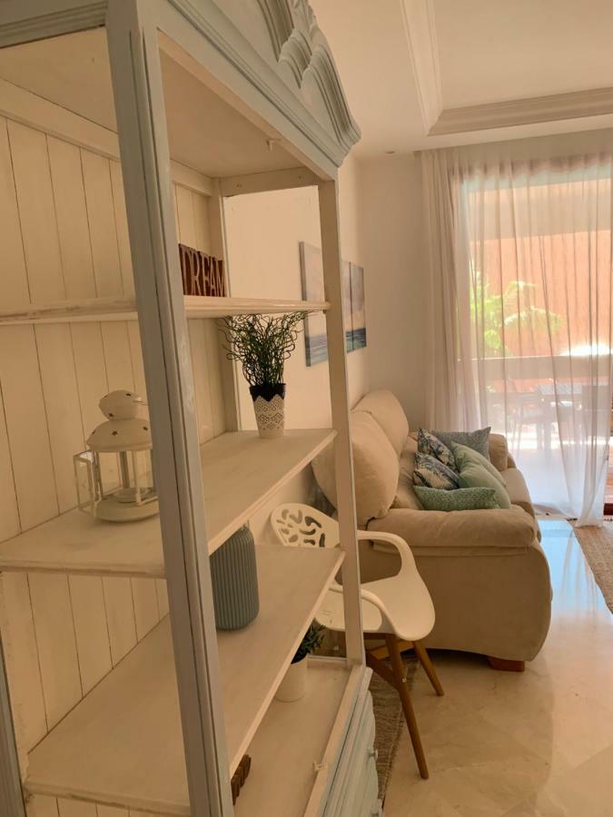 Beachside Apartment in Marbella Exterior foto