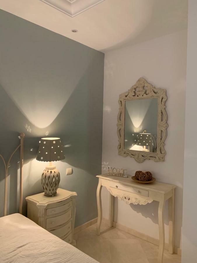 Beachside Apartment in Marbella Exterior foto
