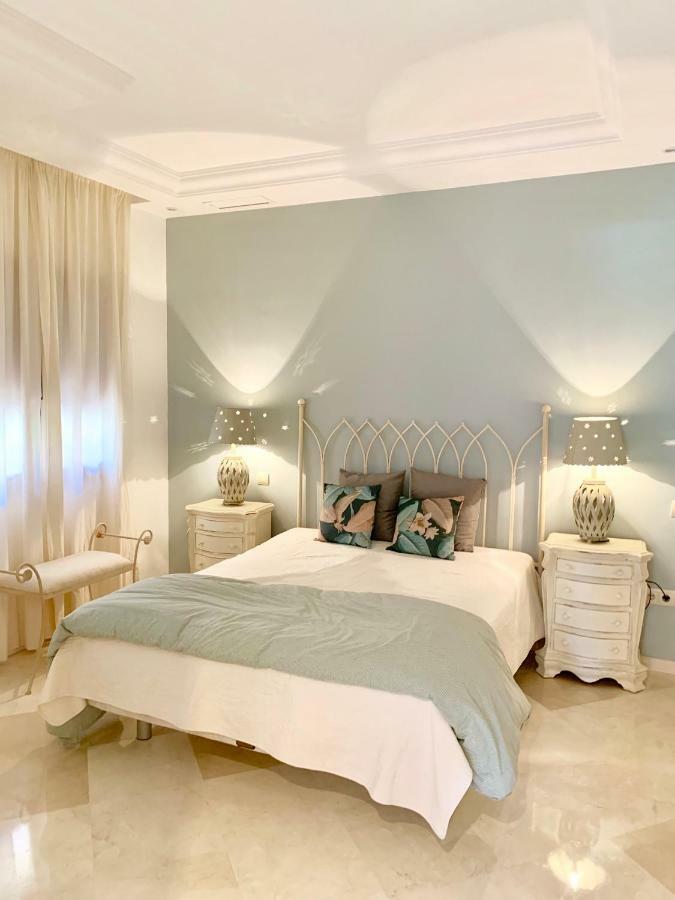 Beachside Apartment in Marbella Exterior foto